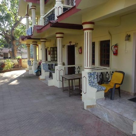 R Mansion Apartman Calangute Kültér fotó
