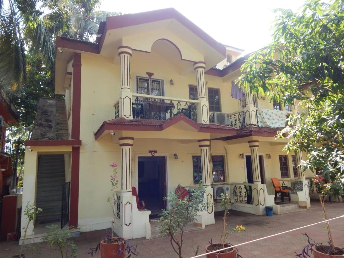 R Mansion Apartman Calangute Kültér fotó